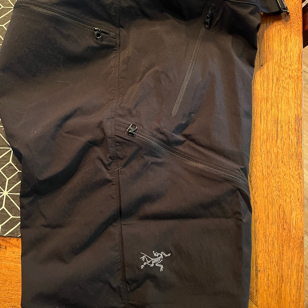 Arcteryx gamma quick dry 11” shorts (2 pairs available) - Picture 4 of 4
